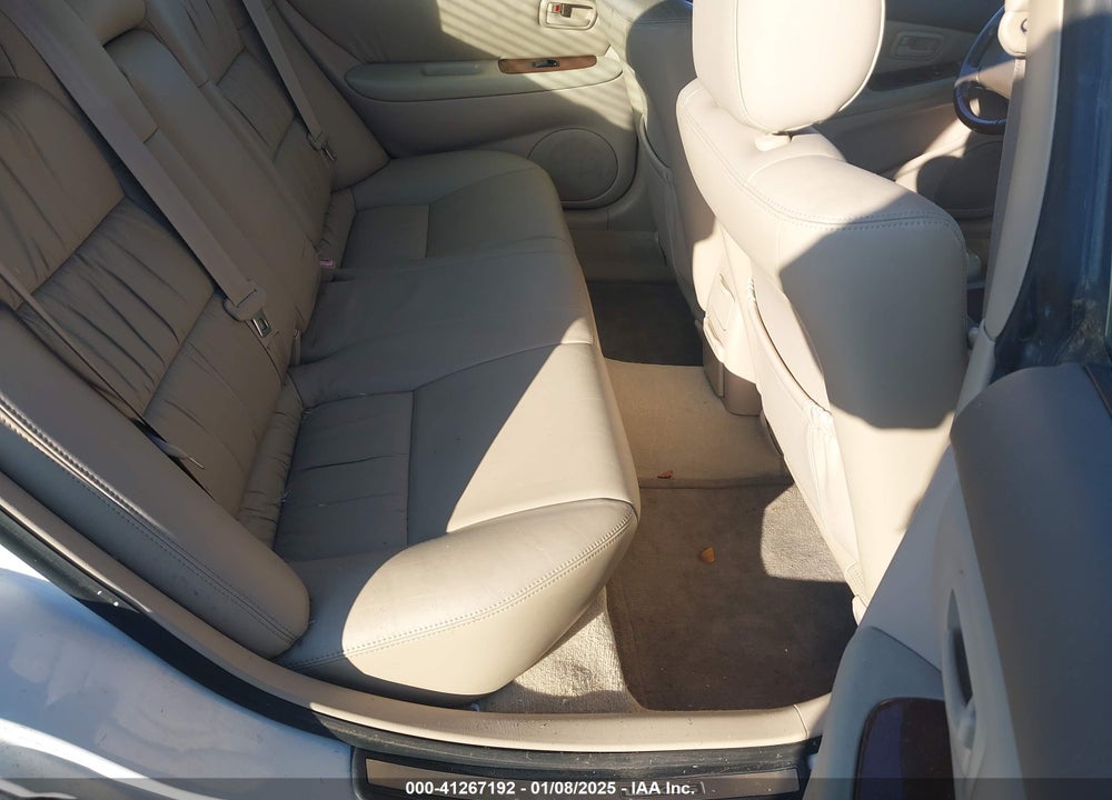 2001 LEXUS ES 300 VIN: JT8BF28G815104999