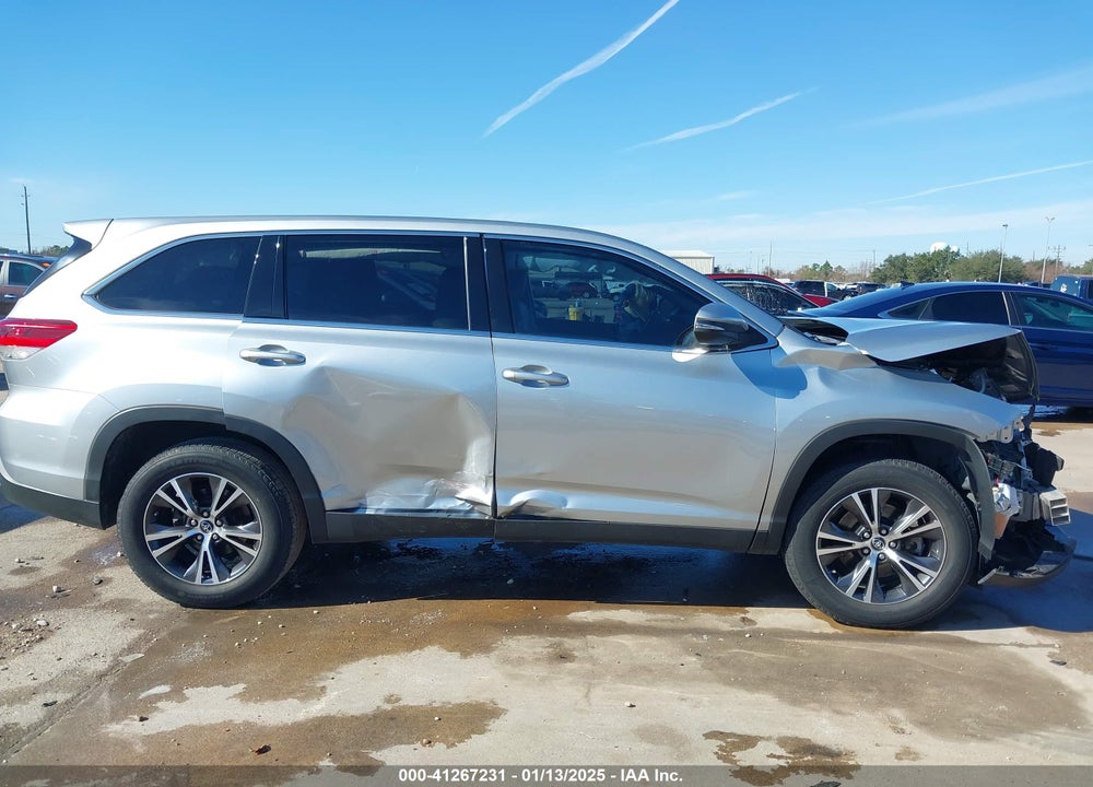 2019 TOYOTA HIGHLANDER LE VIN: 5TDZZRFH3KS292225