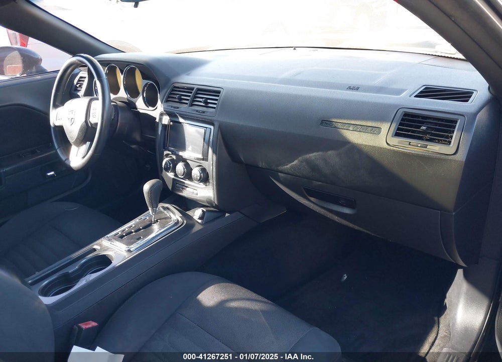 2013 DODGE CHALLENGER SXT VIN: 2C3CDYAG8DH609287