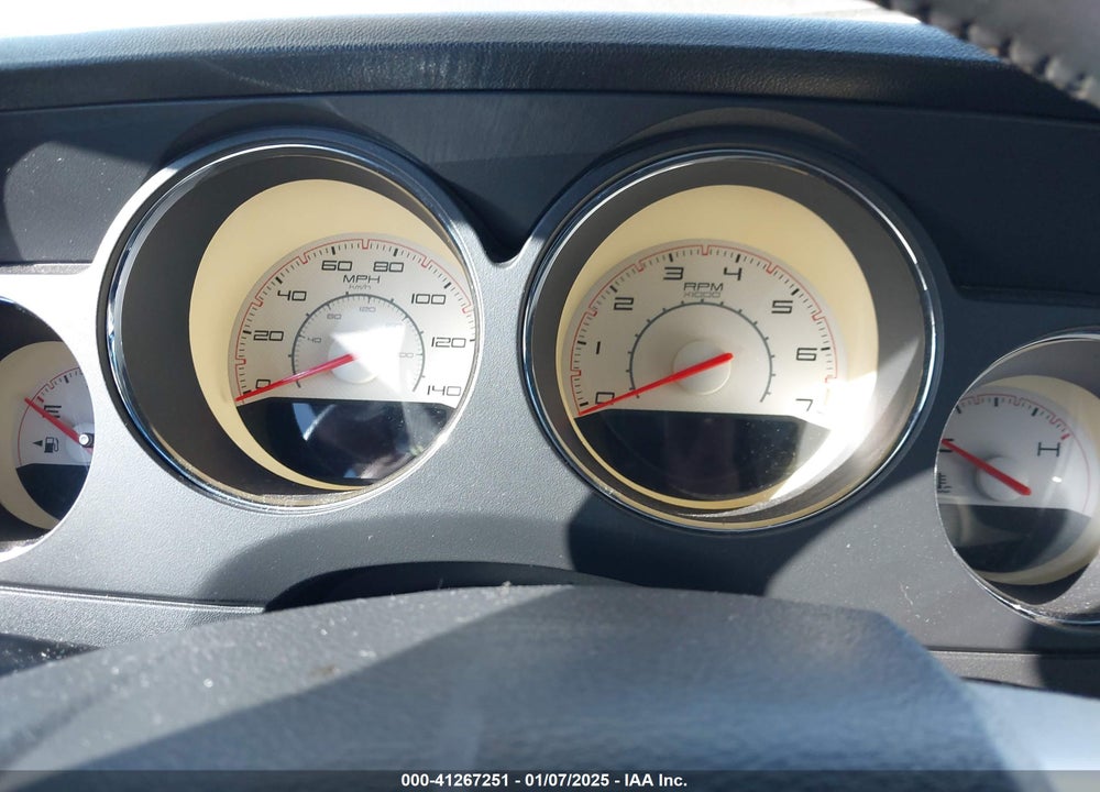 2013 DODGE CHALLENGER SXT VIN: 2C3CDYAG8DH609287
