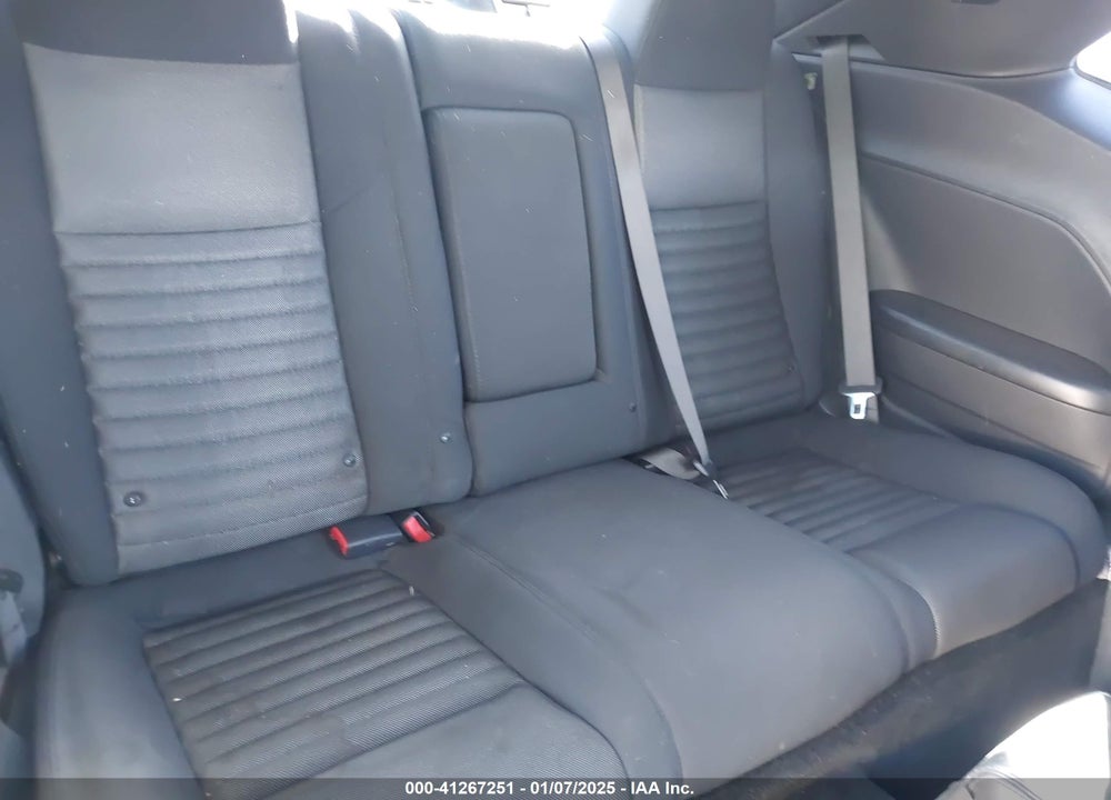2013 DODGE CHALLENGER SXT VIN: 2C3CDYAG8DH609287