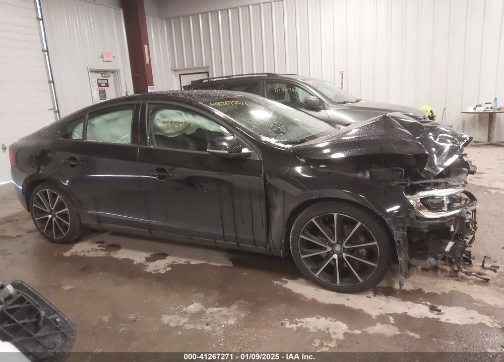 2017 VOLVO S60 VIN: YV140MTL4H2438545