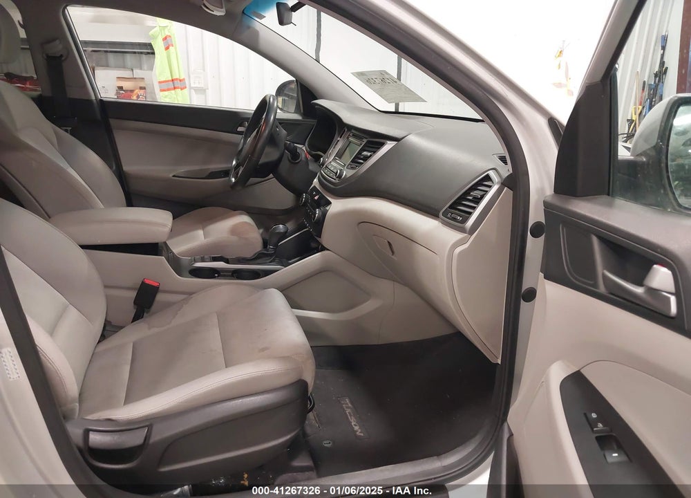 2016 HYUNDAI TUCSON SPORT VIN: KM8J3CA23GU038883