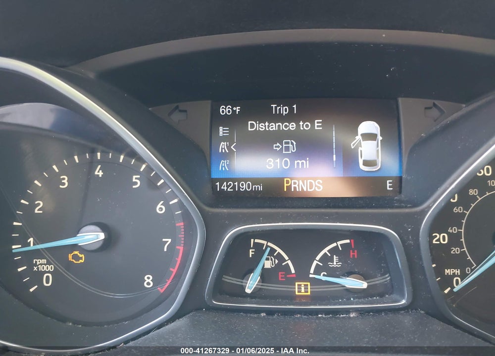 2016 FORD FOCUS SE VIN: 1FADP3K21GL211025