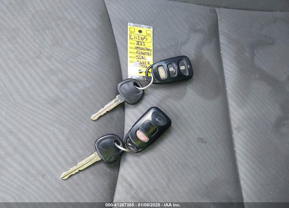 2013 HYUNDAI ELANTRA GLS VIN: 5NPDH4AE3DH155906
