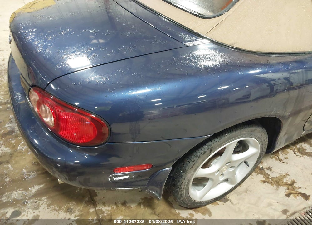 2002 MAZDA MX-5 MIATA CLOTH/LS/SE VIN: JM1NB353320228386