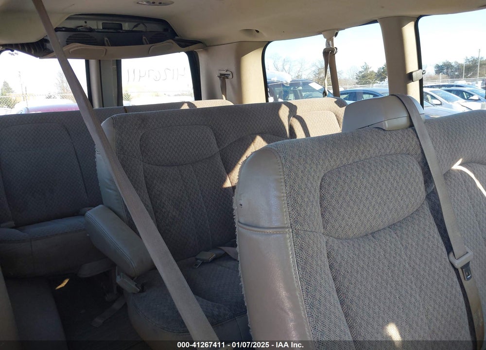 2004 CHEVROLET EXPRESS VIN: 1GAGG25U041106720