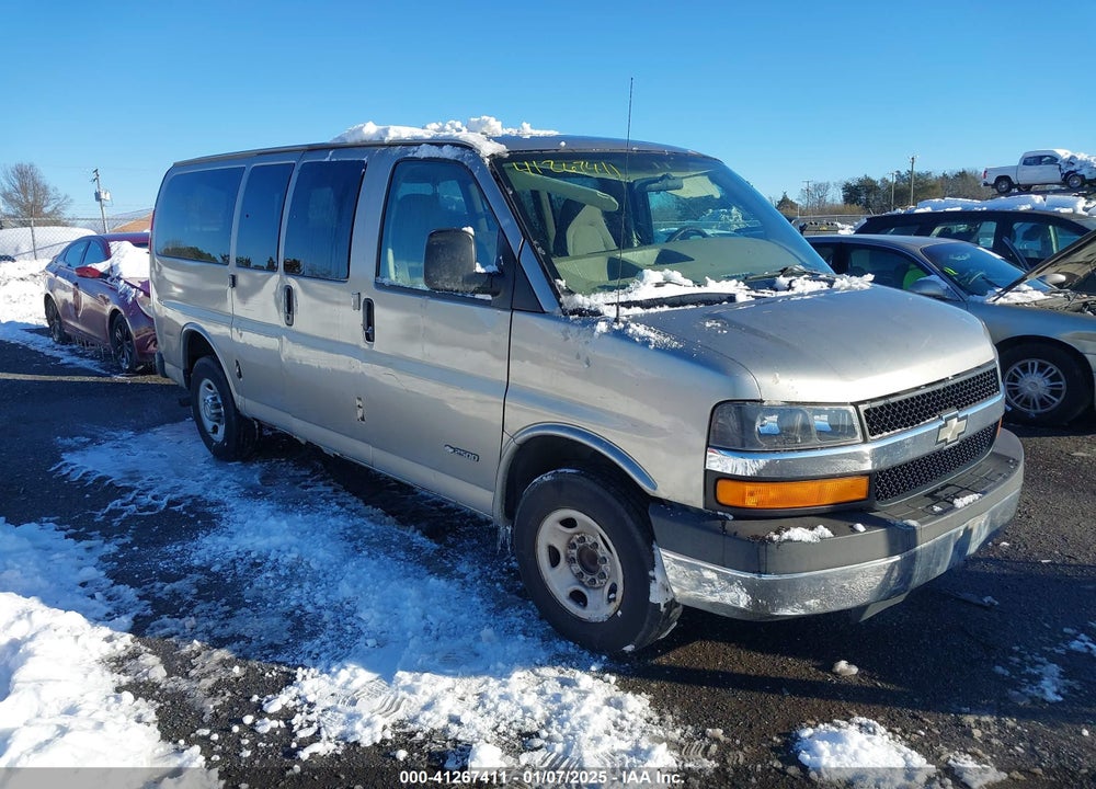 2004 CHEVROLET EXPRESS VIN: 1GAGG25U041106720