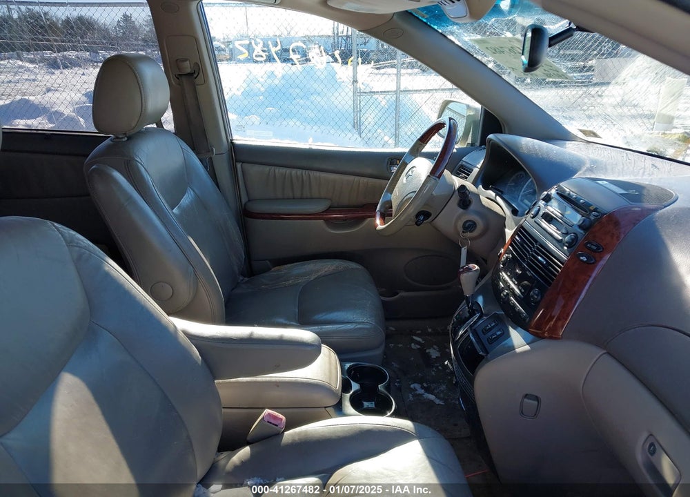 2005 TOYOTA SIENNA XLE LIMITED VIN: 5TDZA22C05S225515