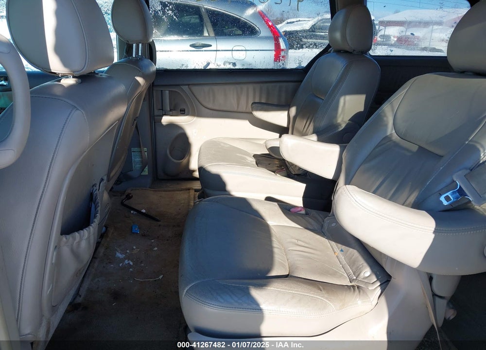 2005 TOYOTA SIENNA XLE LIMITED VIN: 5TDZA22C05S225515