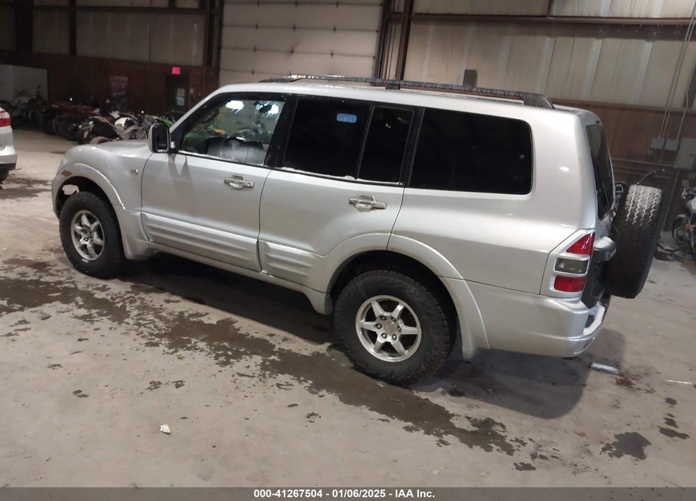 2002 MITSUBISHI MONTERO LIMITED VIN: JA4MW51R02J016667