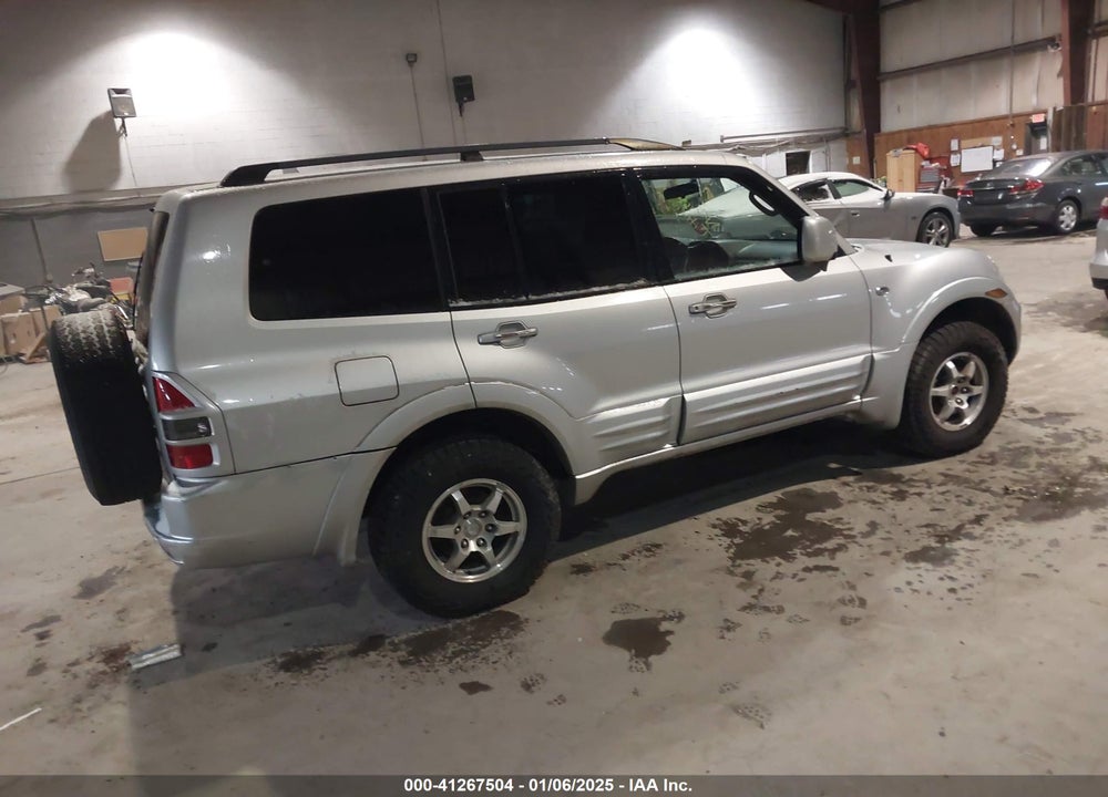 2002 MITSUBISHI MONTERO LIMITED VIN: JA4MW51R02J016667