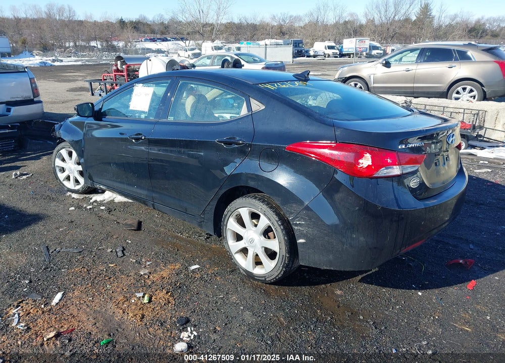 2013 HYUNDAI ELANTRA VIN: 5NPDH4AE6DH370499