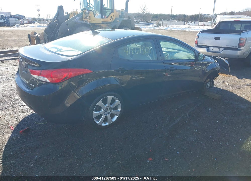 2013 HYUNDAI ELANTRA VIN: 5NPDH4AE6DH370499