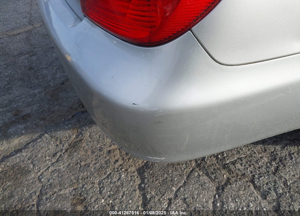 2004 TOYOTA CAMRY XLE VIN: 4T1BE32K24U823503