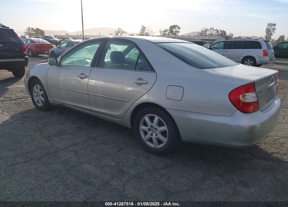 2004 TOYOTA CAMRY XLE VIN: 4T1BE32K24U823503