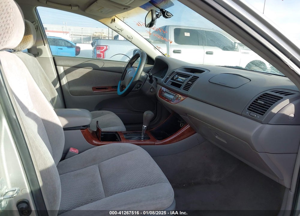 2004 TOYOTA CAMRY XLE VIN: 4T1BE32K24U823503