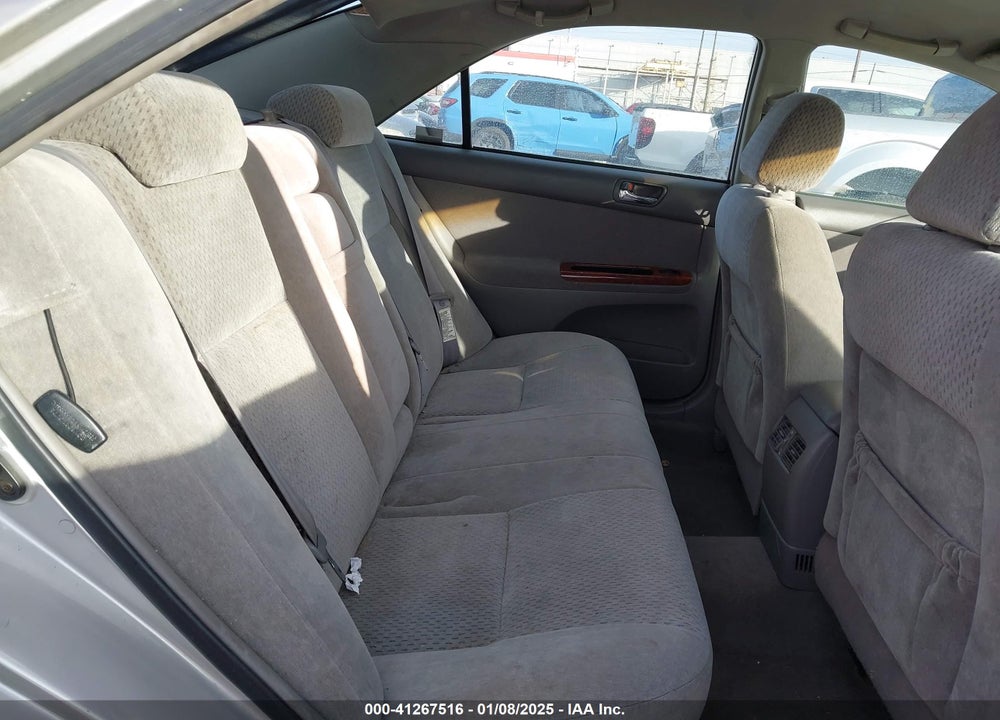 2004 TOYOTA CAMRY XLE VIN: 4T1BE32K24U823503