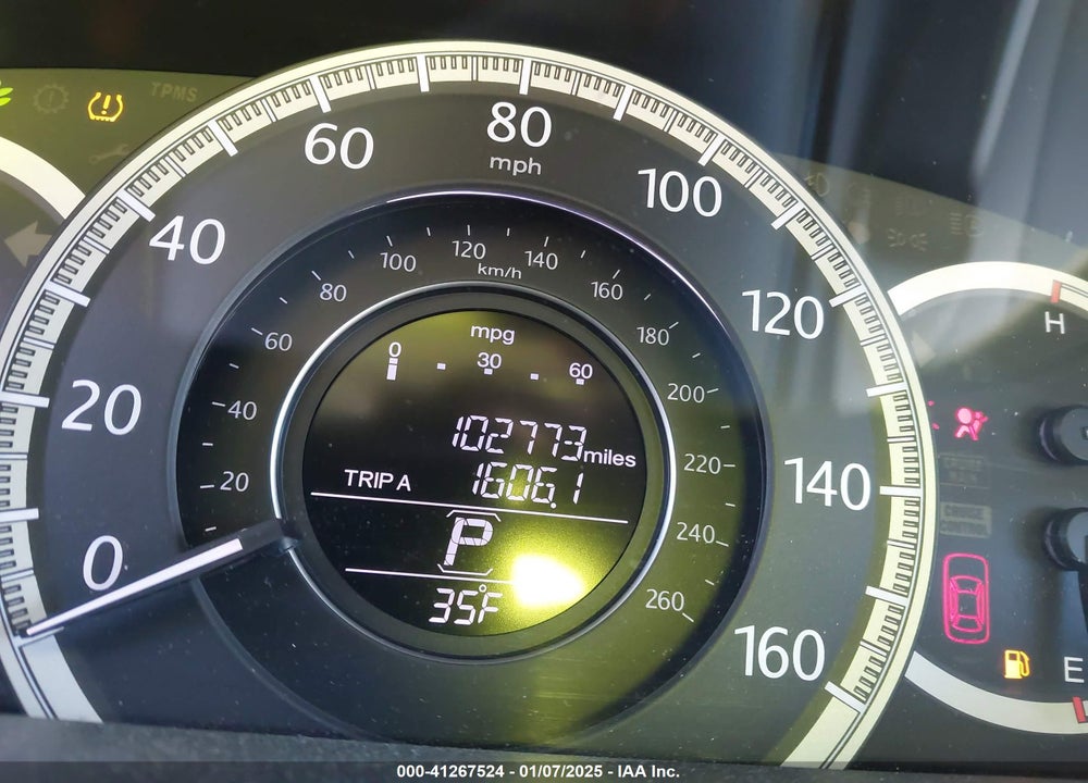 2015 HONDA ACCORD VIN: 1HGCR2F3XFA067872