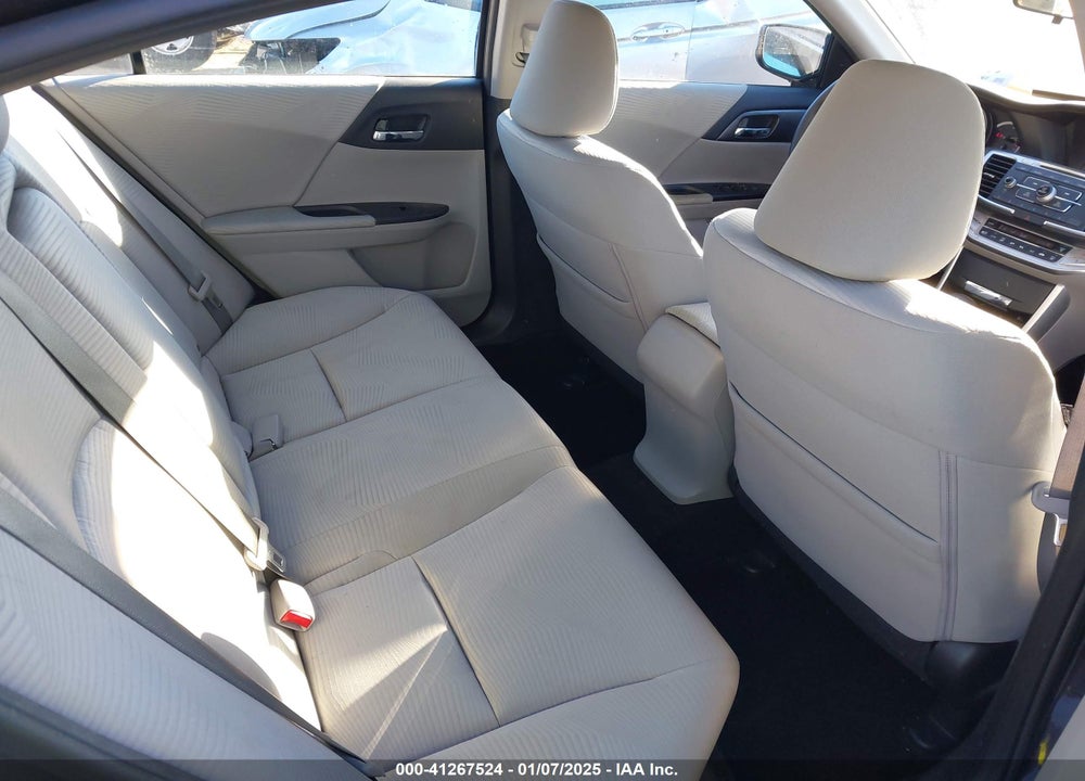2015 HONDA ACCORD VIN: 1HGCR2F3XFA067872