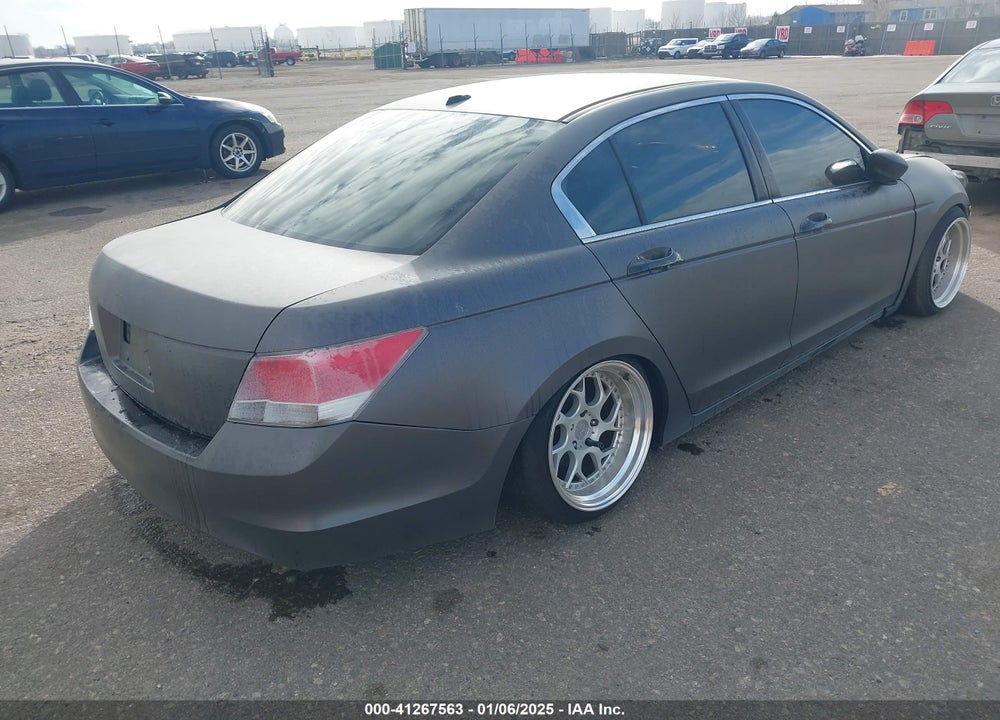 2008 HONDA ACCORD VIN: 1HGCP36858A010070