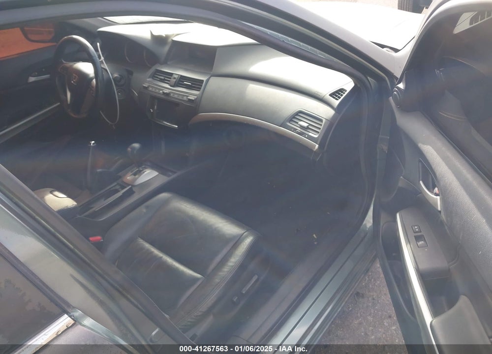 2008 HONDA ACCORD VIN: 1HGCP36858A010070
