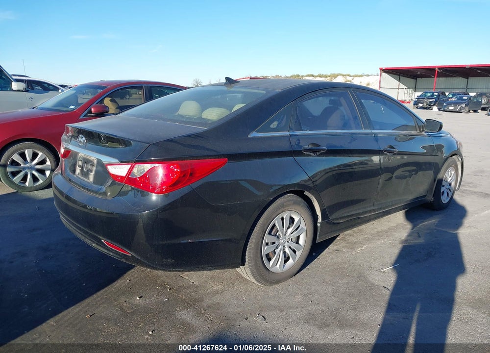 2012 HYUNDAI SONATA GLS VIN: 5NPEB4ACXCH395263