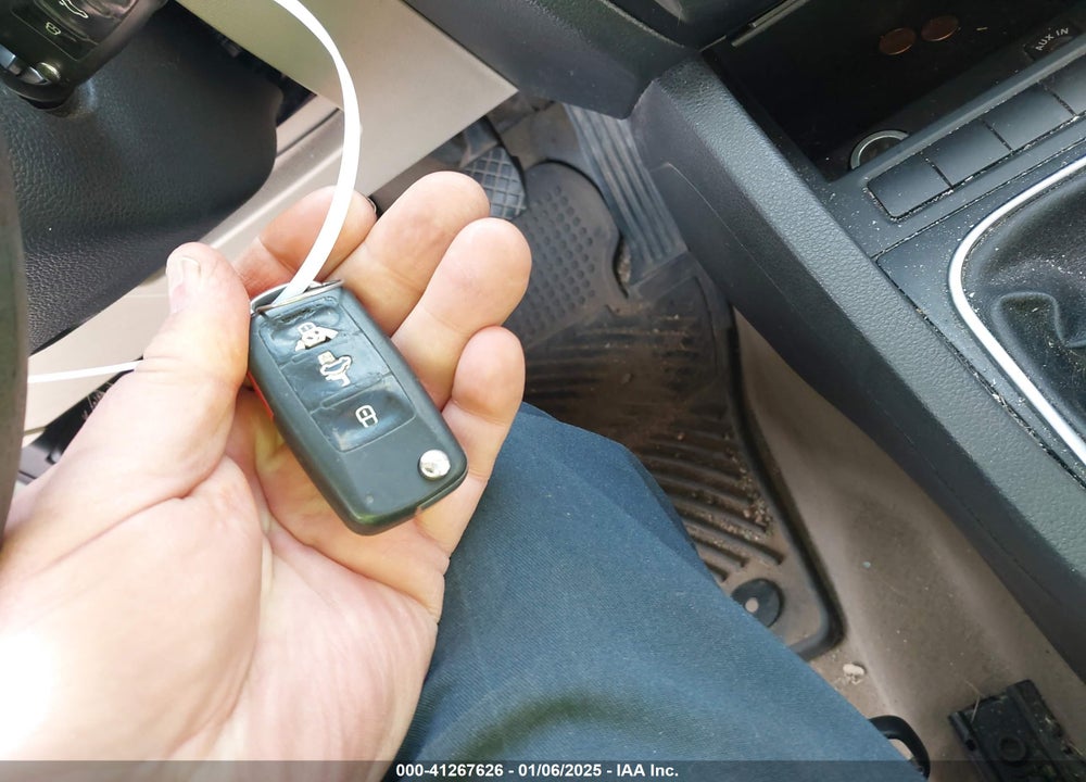 2012 VOLKSWAGEN JETTA 2.5L SE VIN: 3VWBP7AJ3CM454536