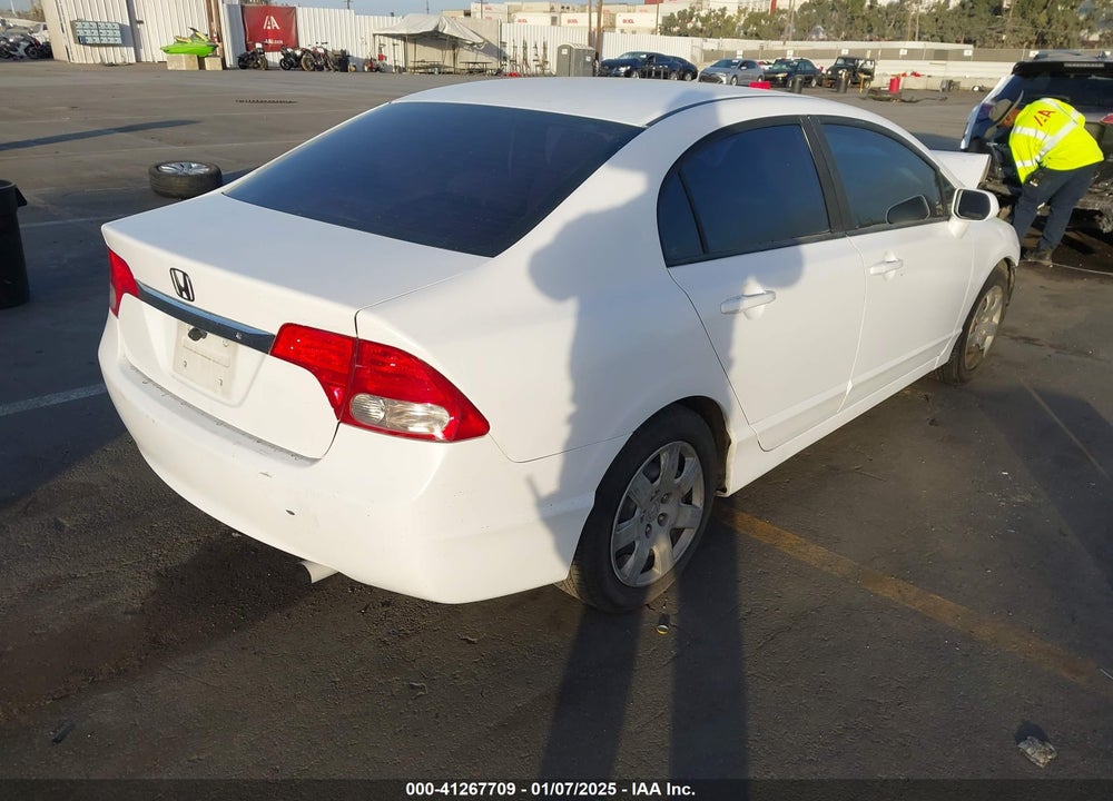 2010 HONDA CIVIC LX VIN: 19XFA1F57AE055408