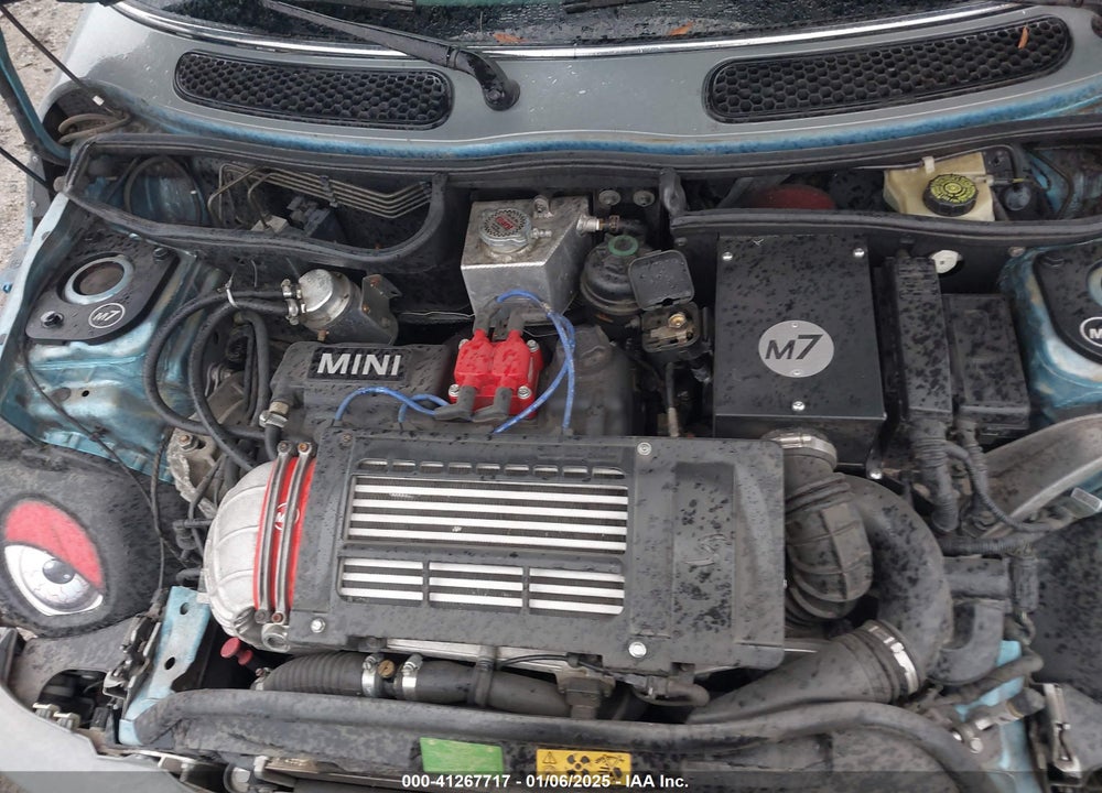 2004 MINI COOPER S VIN: WMWRE33434TD86894