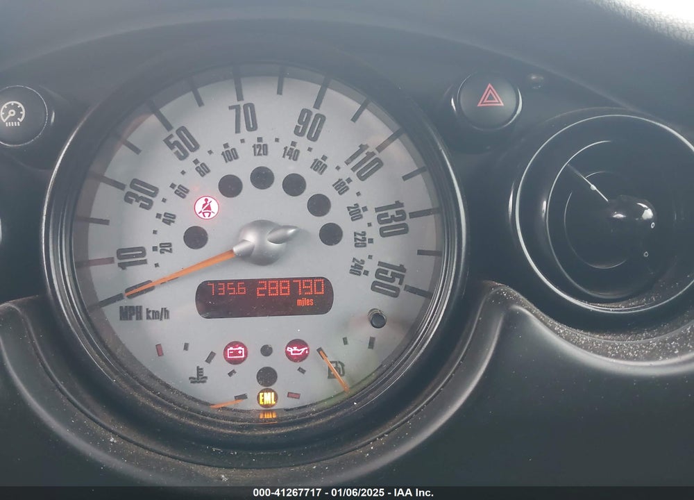 2004 MINI COOPER S VIN: WMWRE33434TD86894