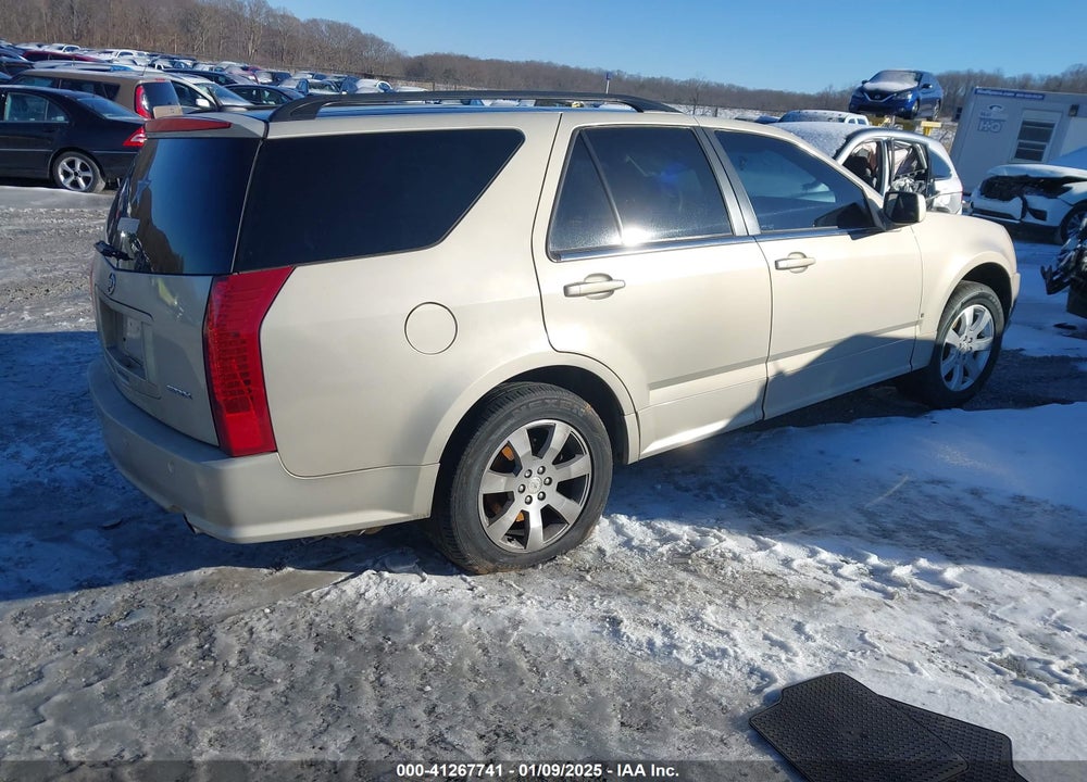 2007 CADILLAC SRX V6 VIN: 1GYEE637270139585