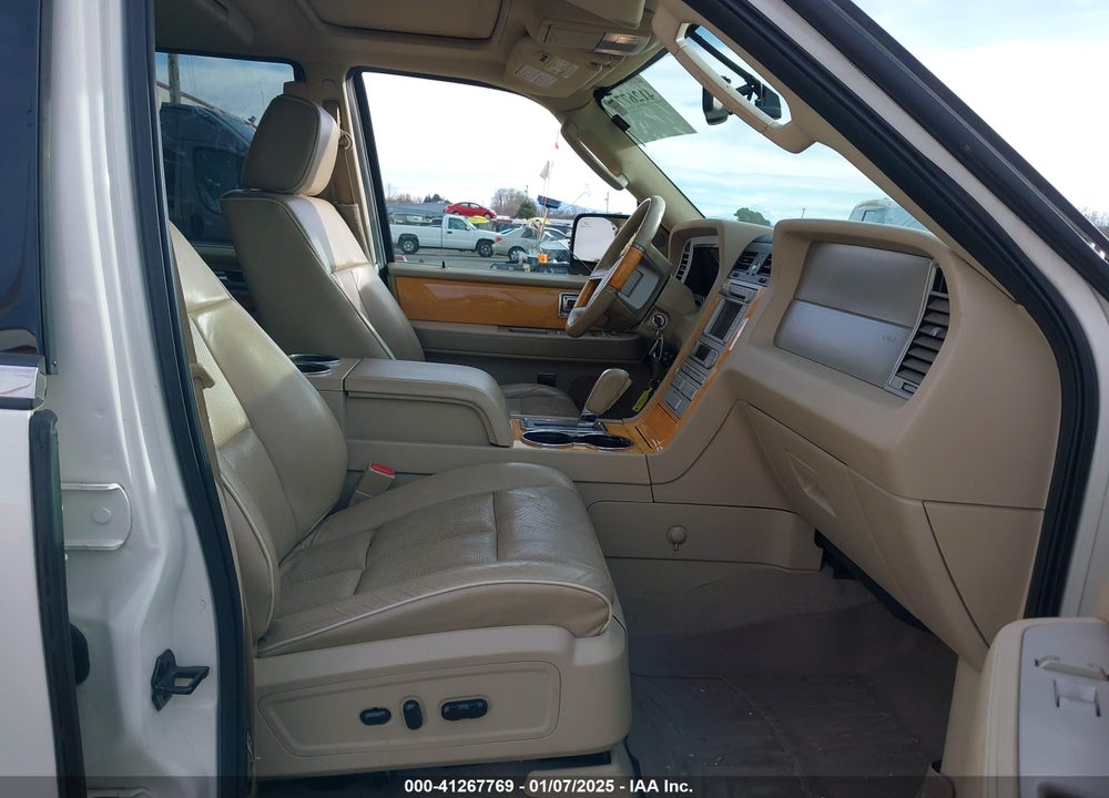 2007 LINCOLN NAVIGATOR L VIN: 5LMFL28567LJ11120