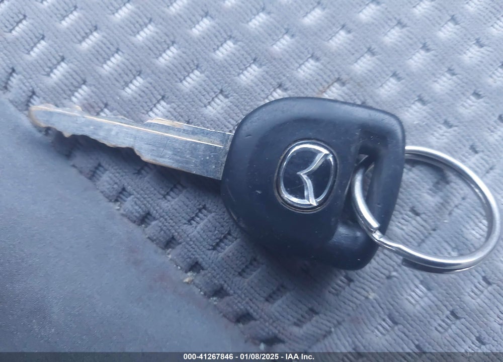 2004 MAZDA MPV LX VIN: JM3LW28A240518838