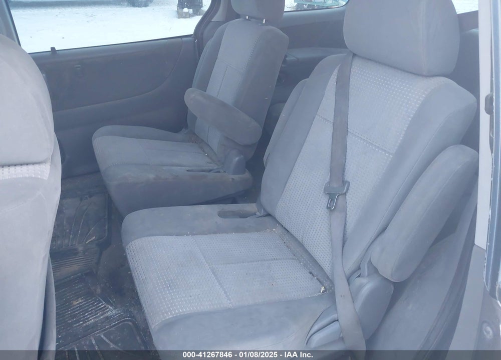 2004 MAZDA MPV LX VIN: JM3LW28A240518838