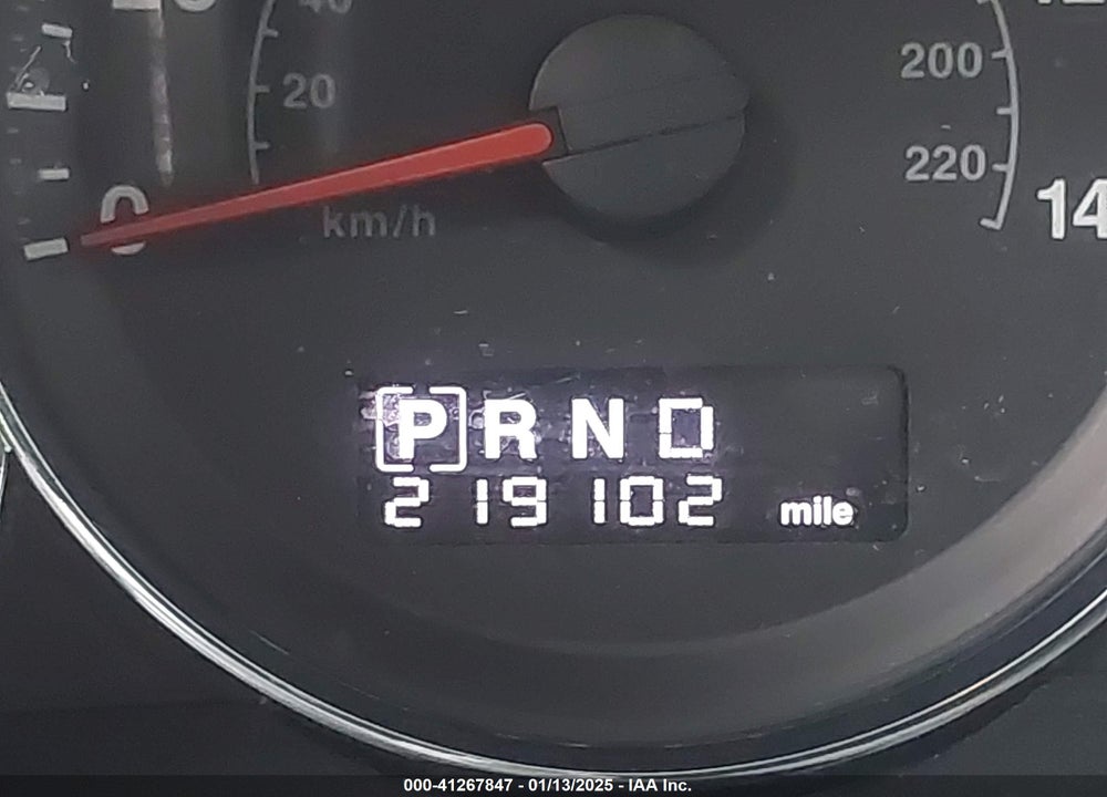 2008 JEEP COMMANDER SPORT VIN: 1J8HG48K18C140816
