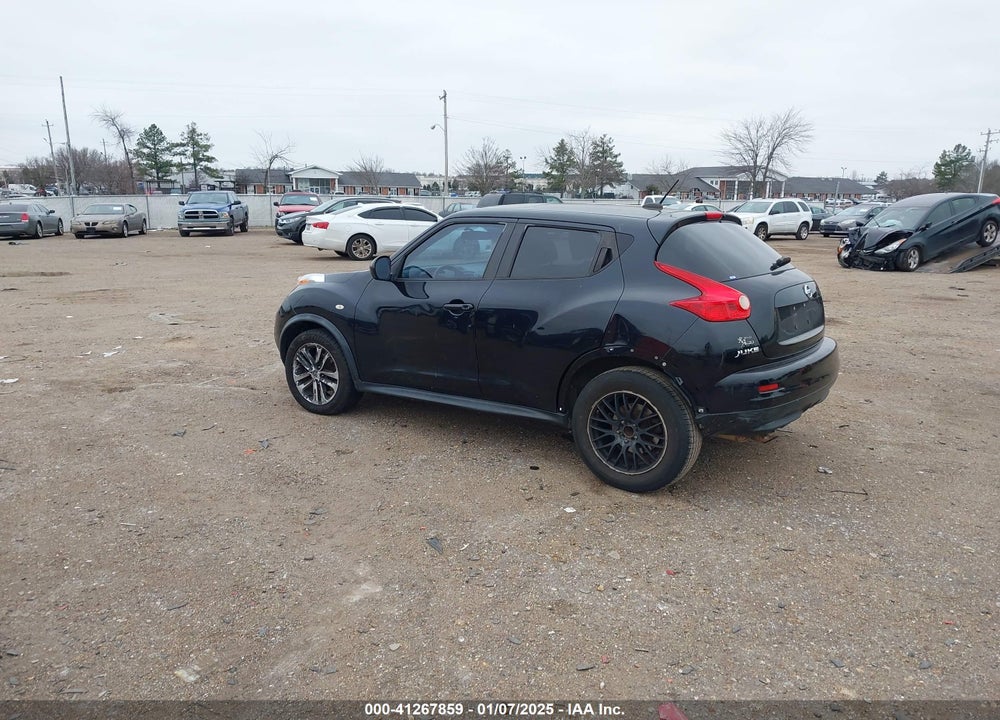 2011 NISSAN JUKE SV VIN: JN8AF5MR2BT001388