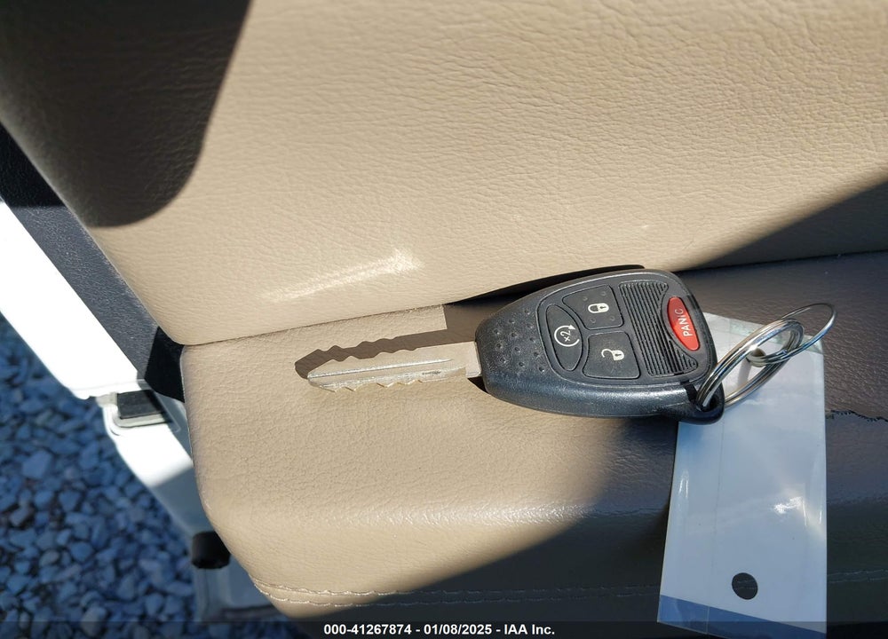 2014 JEEP COMPASS VIN: 1C4NJCEA2ED821607