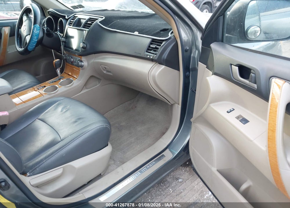 2008 TOYOTA HIGHLANDER HYBRID VIN: JTEEW41A882001590