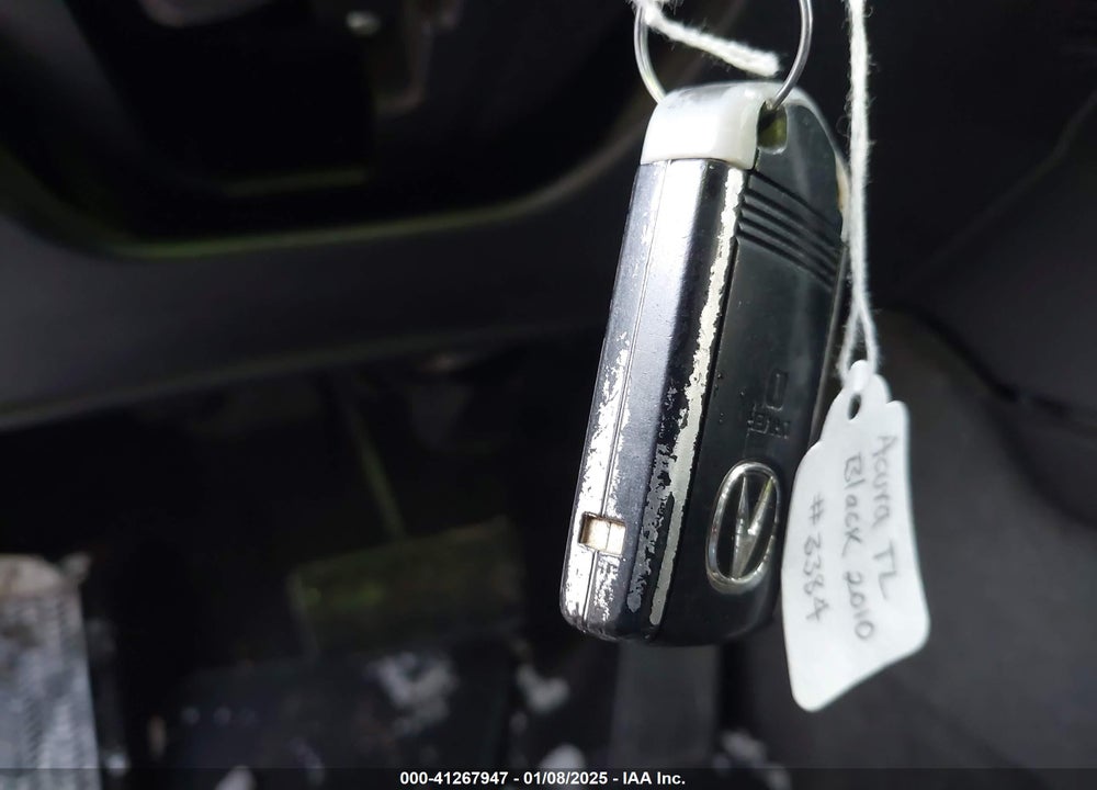 2010 ACURA TL 3.7 VIN: 19UUA9F55AA008906