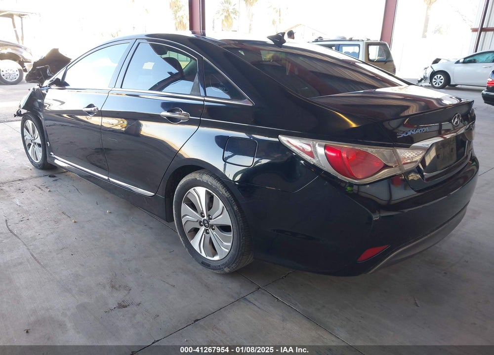 2013 HYUNDAI SONATA VIN: KMHEC4A44DA064673