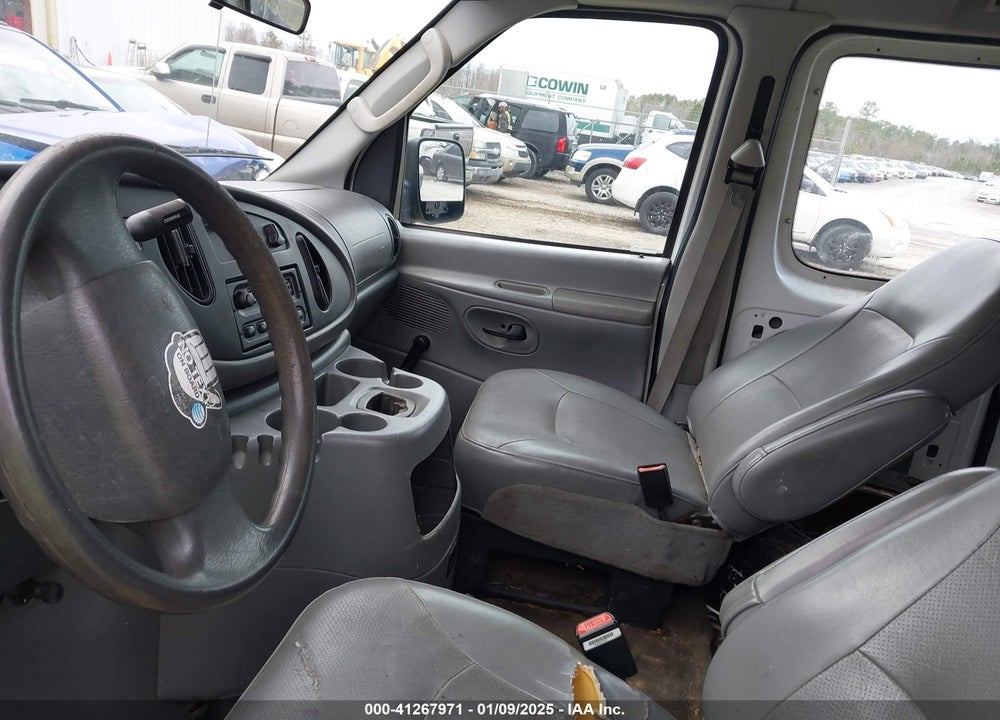 2005 FORD E-150 COMMERCIAL/RECREATIONAL VIN: 1FTRE14W65HA25653