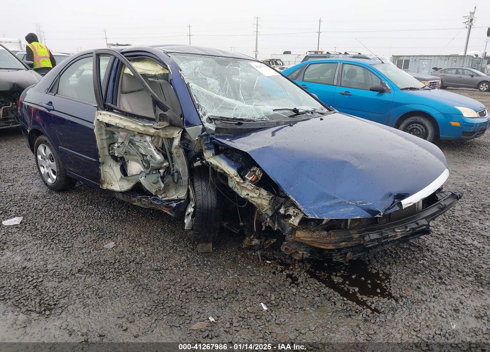 2009 KIA SPECTRA VIN: KNAFE222395590391