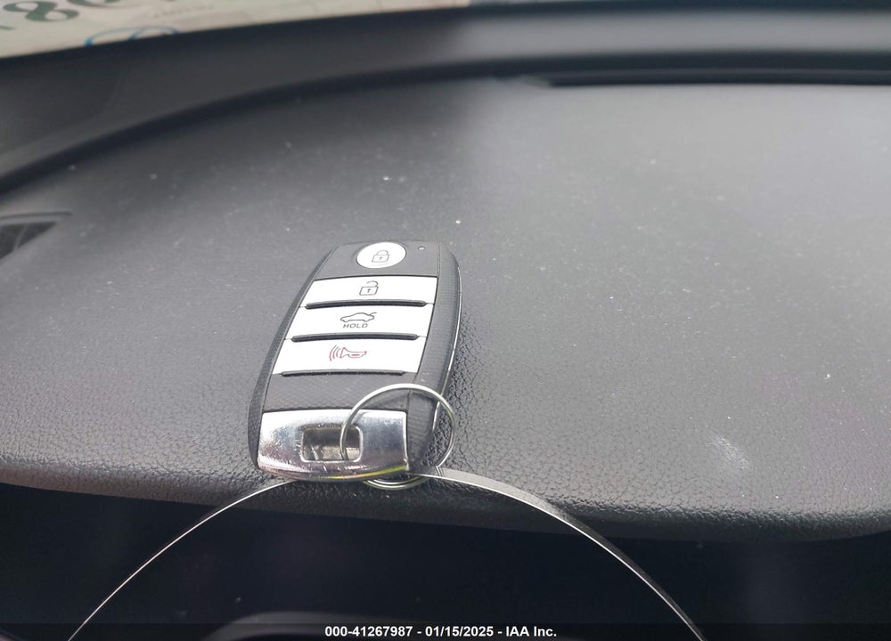 2017 KIA OPTIMA VIN: 5XXGU4L3XHG143404
