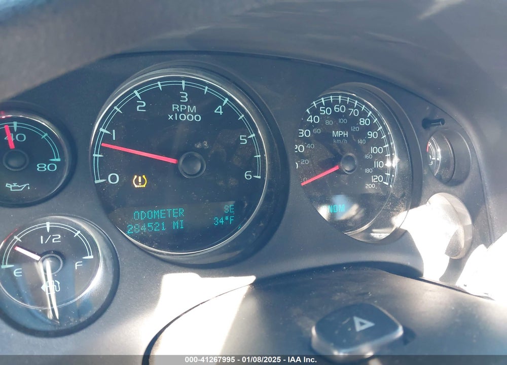 2009 CHEVROLET TAHOE LT1 VIN: 1GNFC23009R289647