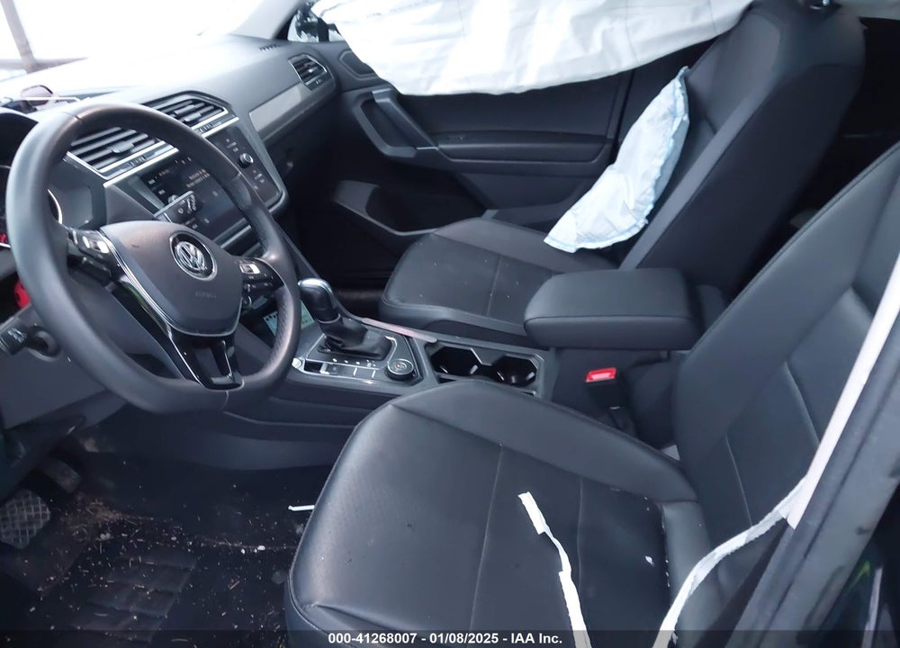 2020 VOLKSWAGEN TIGUAN VIN: 3VV2B7AX3LM042446