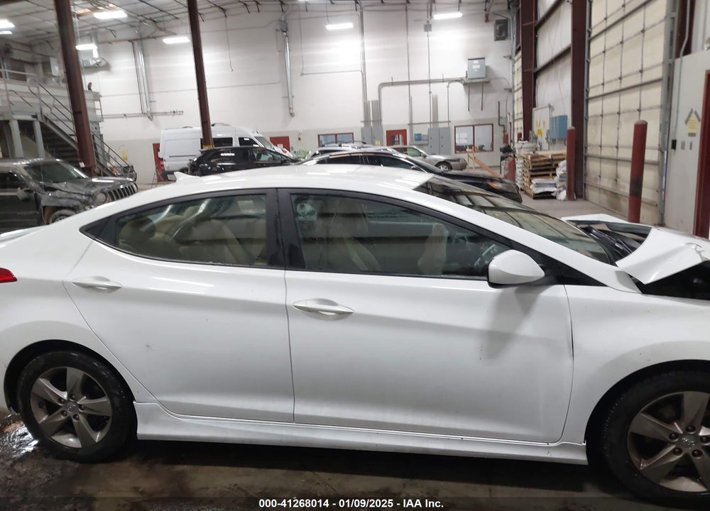 2013 HYUNDAI ELANTRA VIN: 5NPDH4AE1DH448218