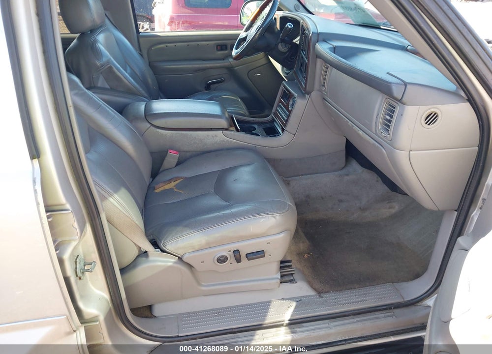 2004 CADILLAC ESCALADE STANDARD VIN: 1GYEK63N14R206188