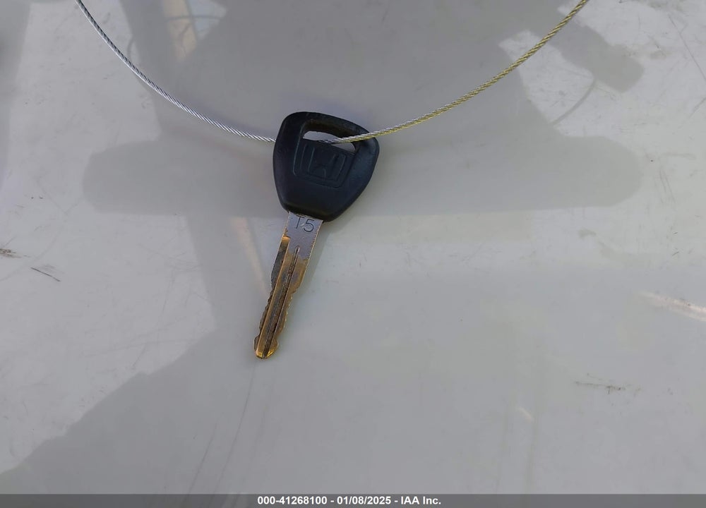 2002 HONDA ACCORD 2.3 EX/2.3 SE VIN: 1HGCG66802A055006
