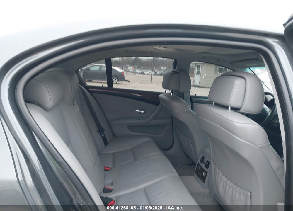 2008 BMW 528I VIN: WBANU53598CT19029